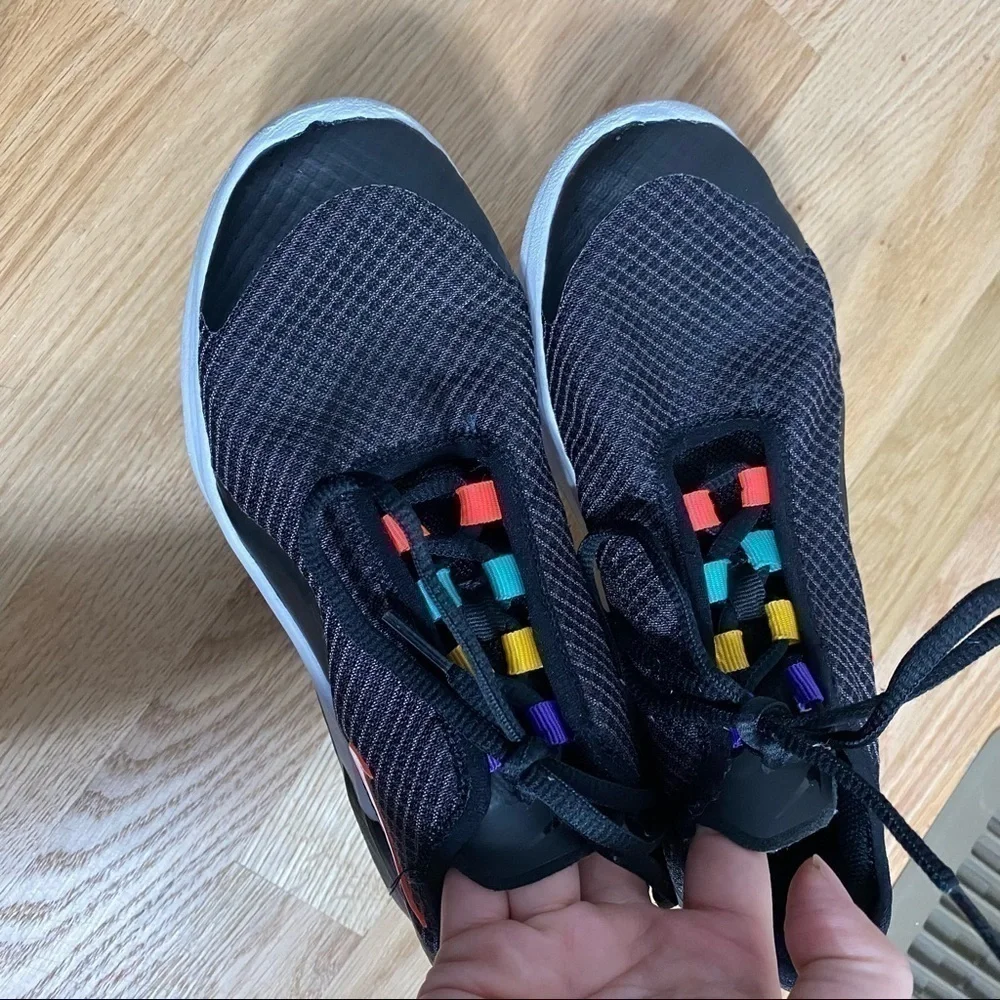 Nike Air Max Motion 2 Sneakers Sz 5 Youth Black Multi Color Yellow Purple Red